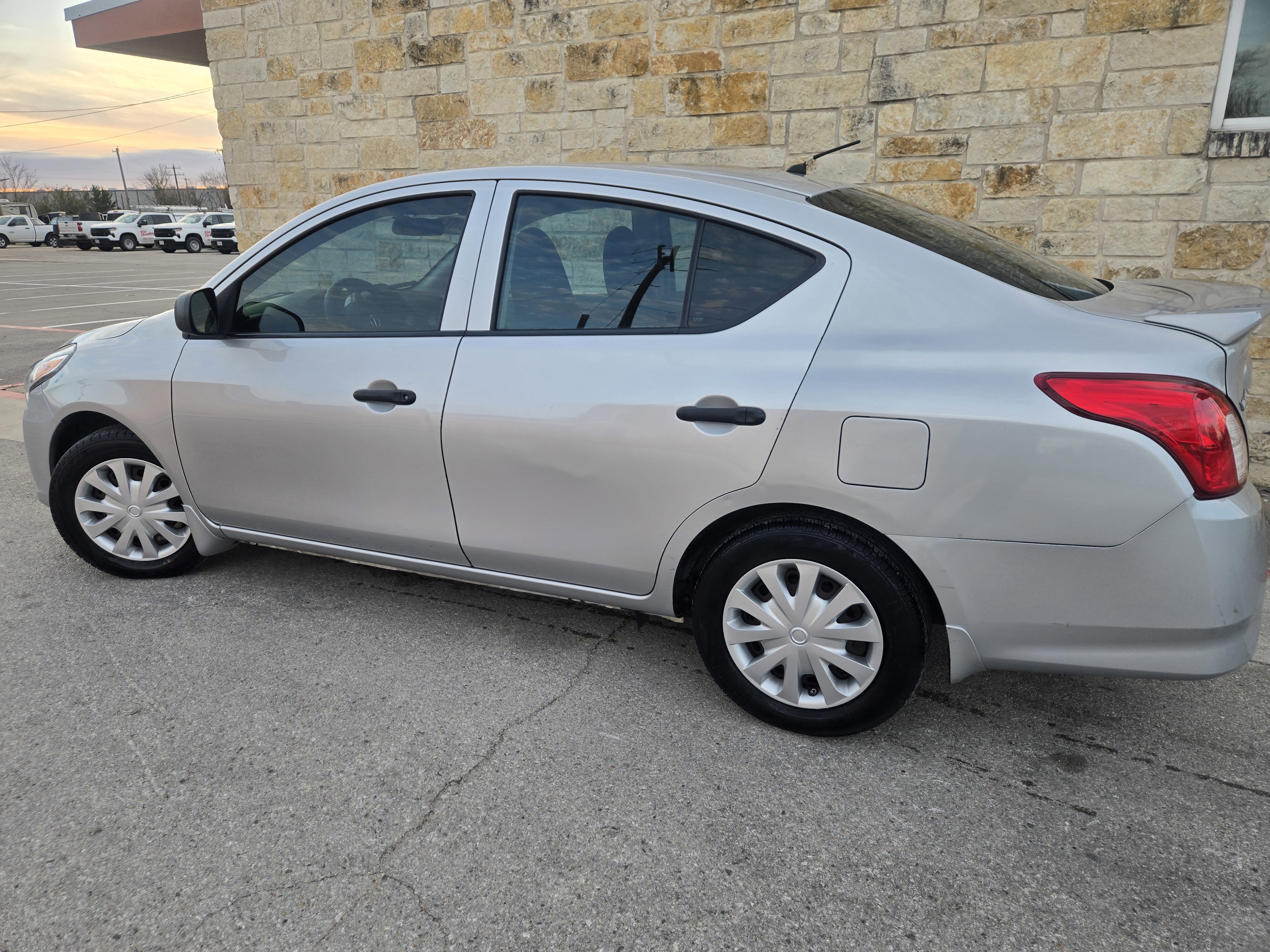 Used 2015 Nissan Versa S Plus image 3