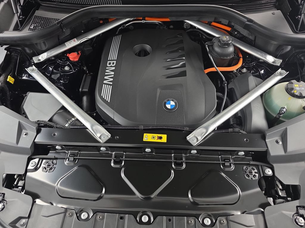 New 2026 BMW X5 xDrive50e w/ M Sport Package AWD/4WD image 30