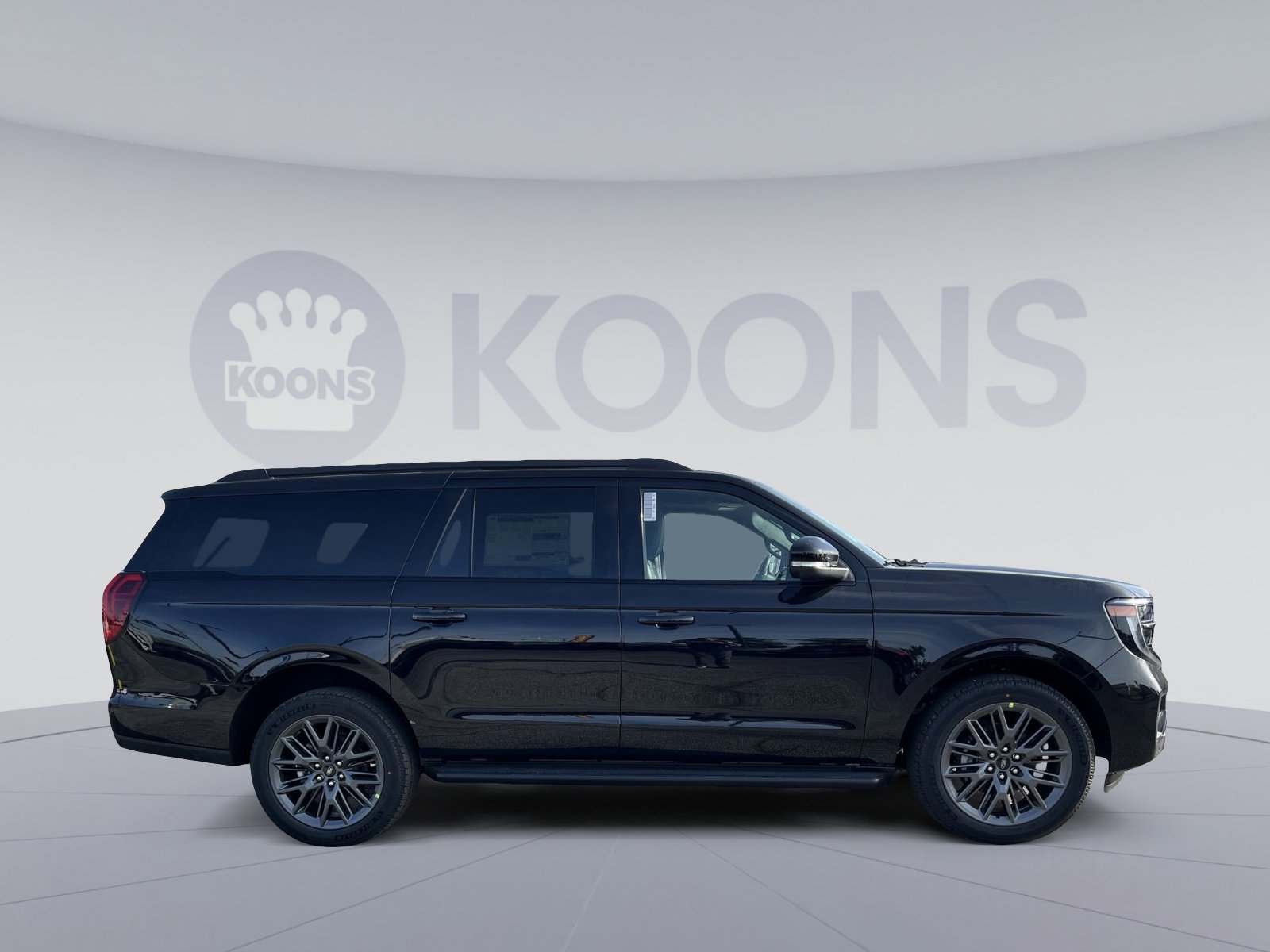 New 2026 Ford Expedition Max Platinum image 8