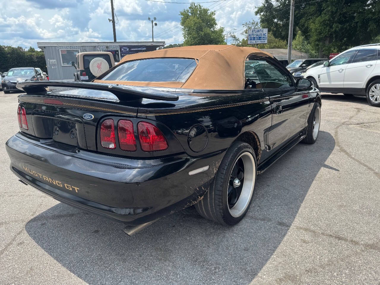 Used 1998 Ford Mustang GT RWD image 3