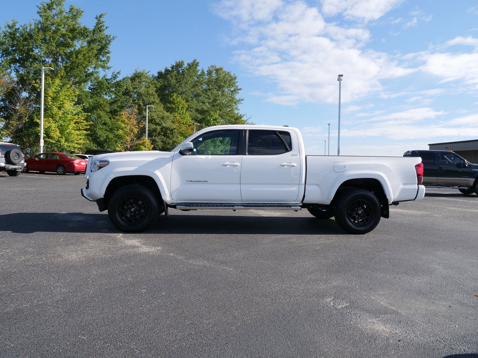 Used 2022 Toyota Tacoma SR5 image 8