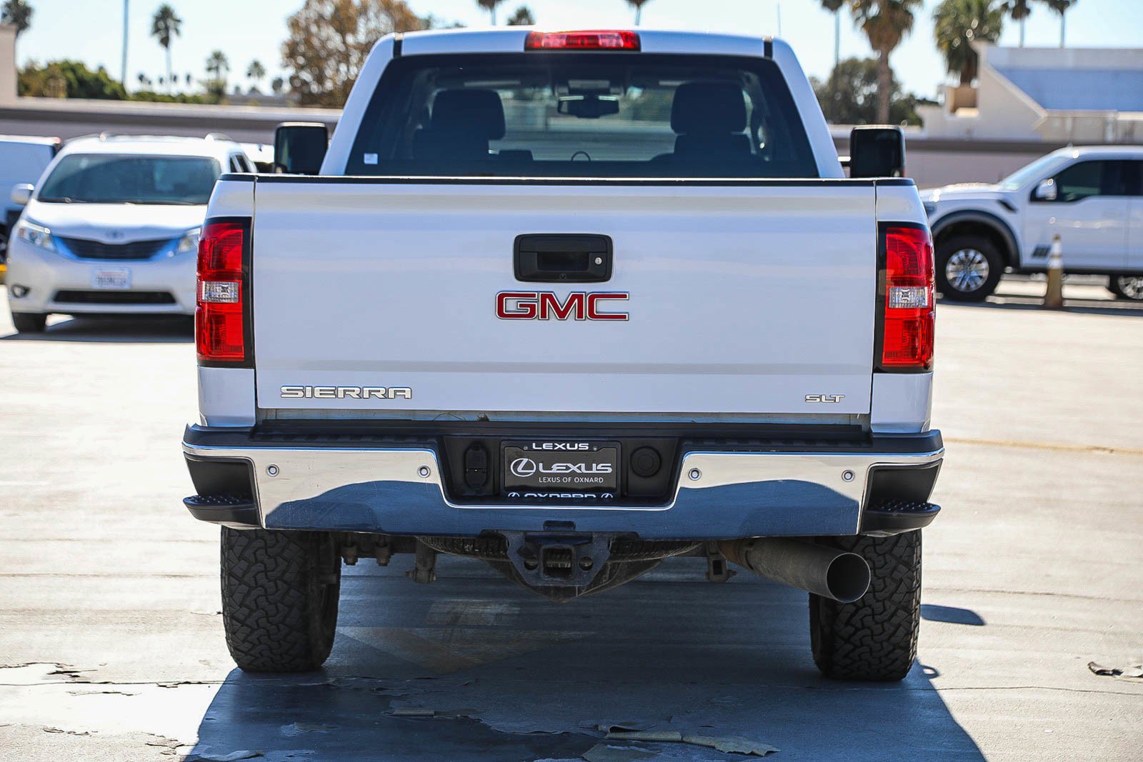 Used 2017 GMC Sierra 2500 SLT w/ Duramax Plus Package image 6