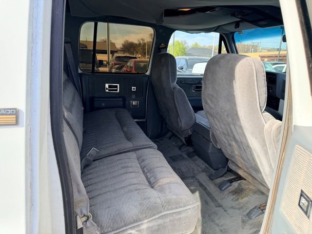 Used 1990 Chevrolet Suburban 4WD image 28