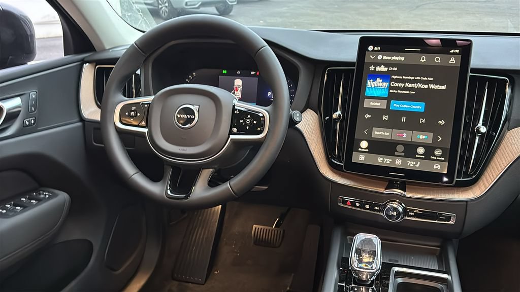 New 2026 Volvo XC60 B5 Plus w/ Climate Package AWD/4WD image 7