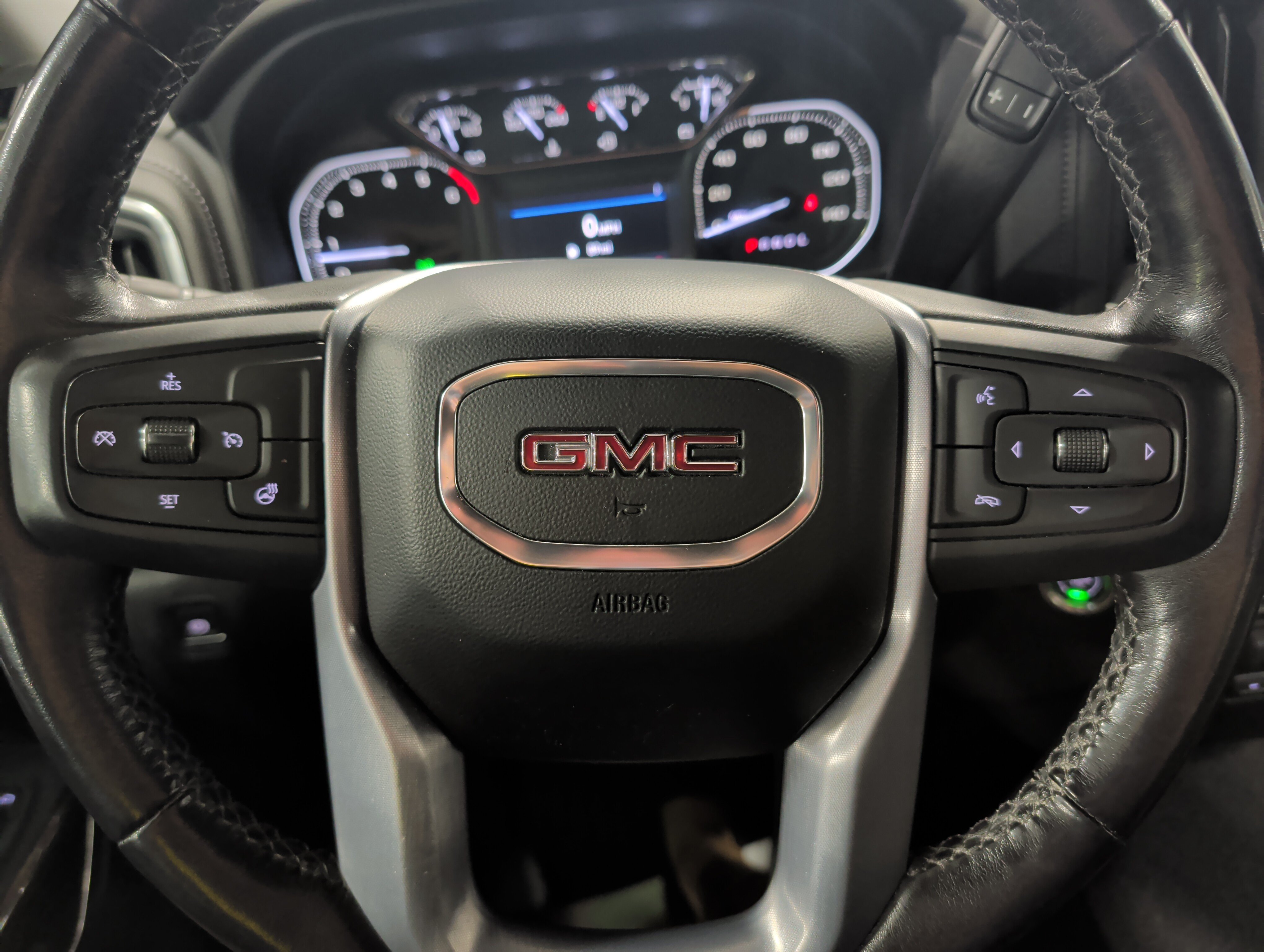 Used 2022 GMC Sierra 2500 SLE w/ SLE Value Package; AWD/4WD image 10