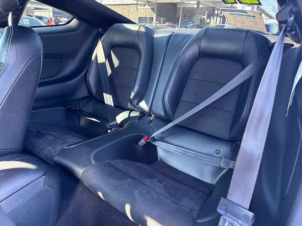 Used 2021 Ford Mustang GT Premium w/ GT Performance Package RWD image 31