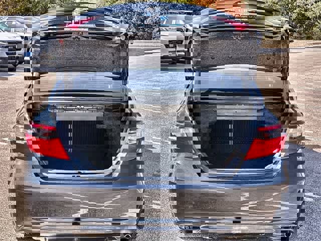 Used 2016 Toyota Camry SE image 34