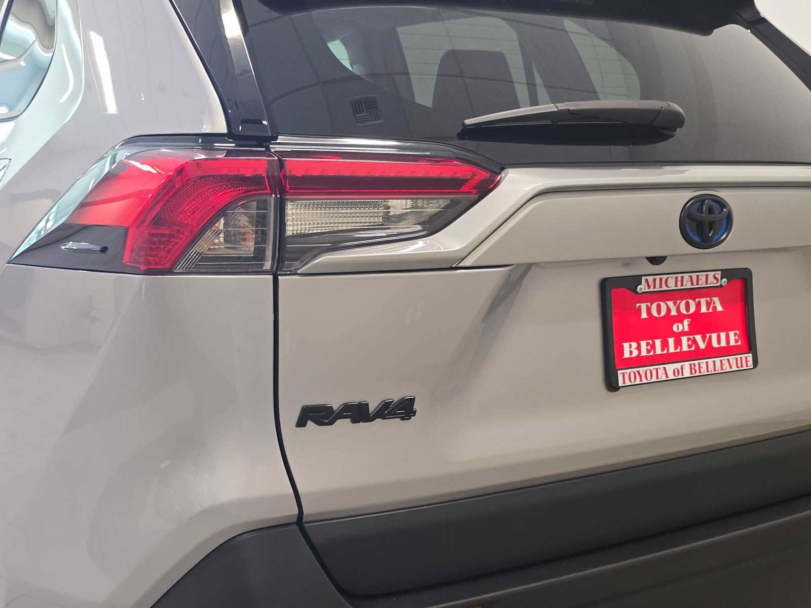 Certified 2022 Toyota RAV4 XLE w/ Convenience Package AWD/4WD image 7