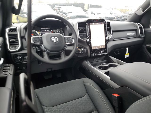 New 2026 RAM 1500 4x4 Crew Cab image 6