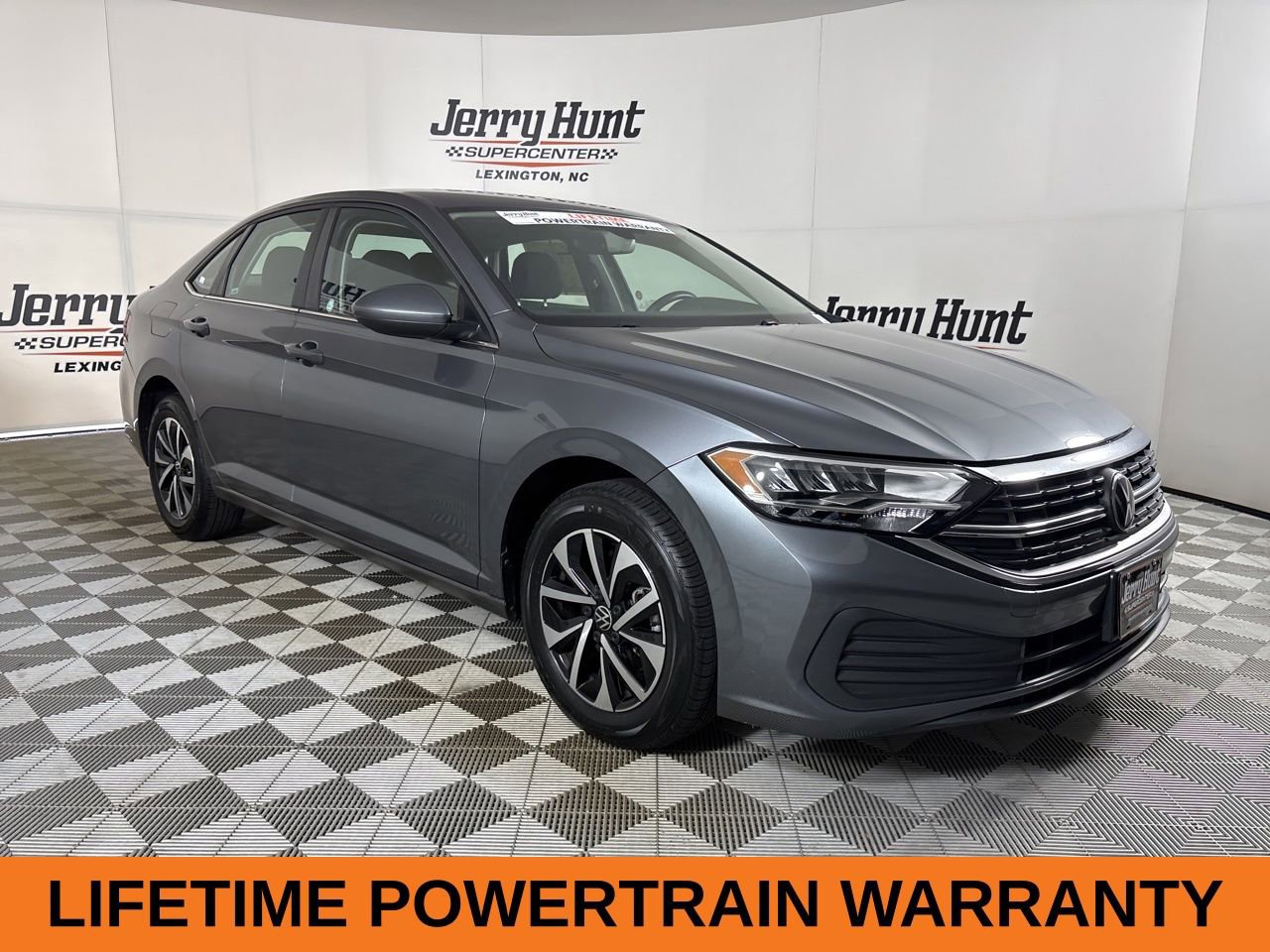 Used 2024 Volkswagen Jetta S image 4