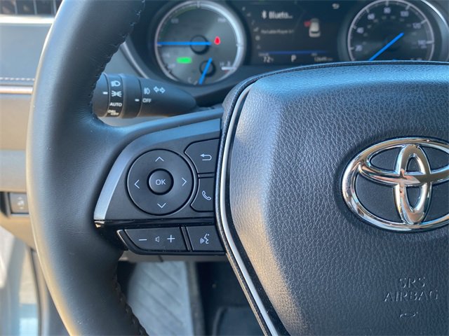 Used 2024 Toyota Venza XLE image 23