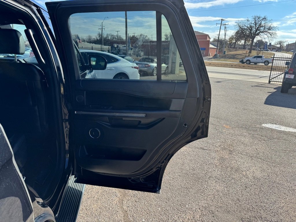 Used 2019 Ford Expedition XLT w/ Equipment Group 202A image 16