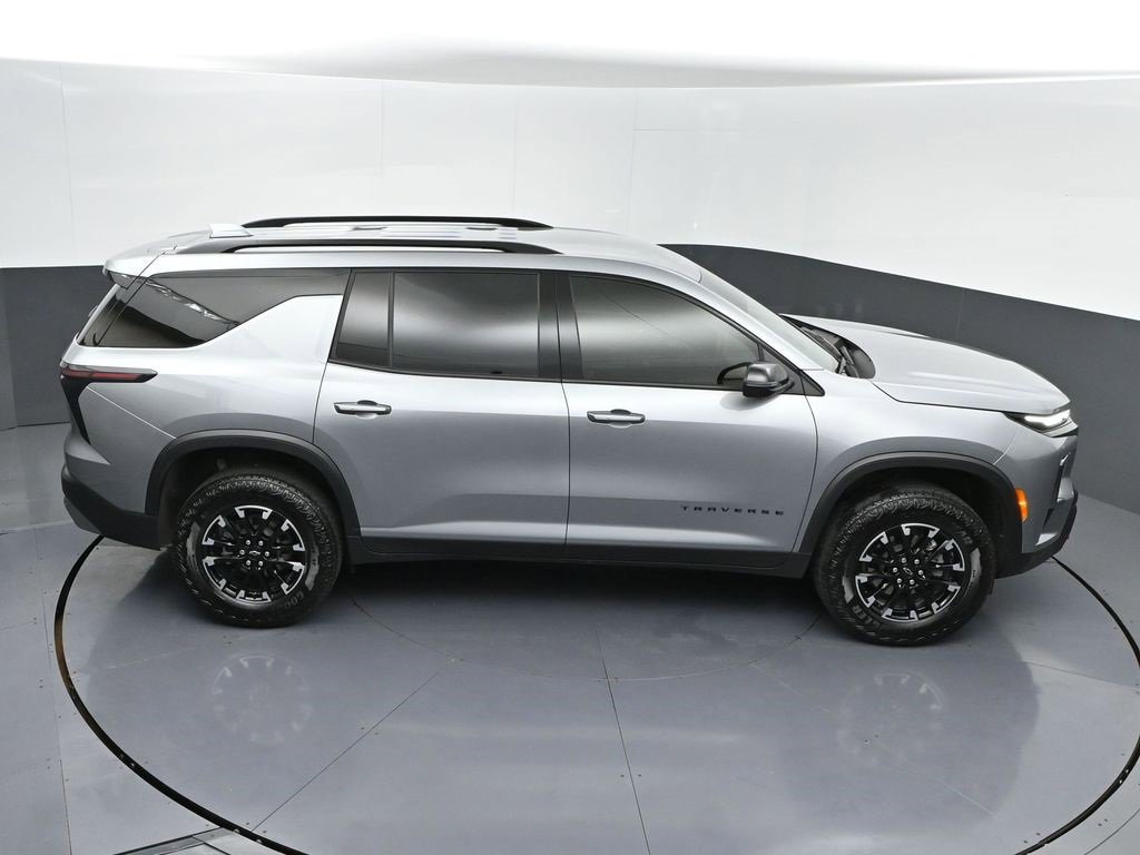 Used 2025 Chevrolet Traverse Z71 w/ Driver Confidence Package image 44