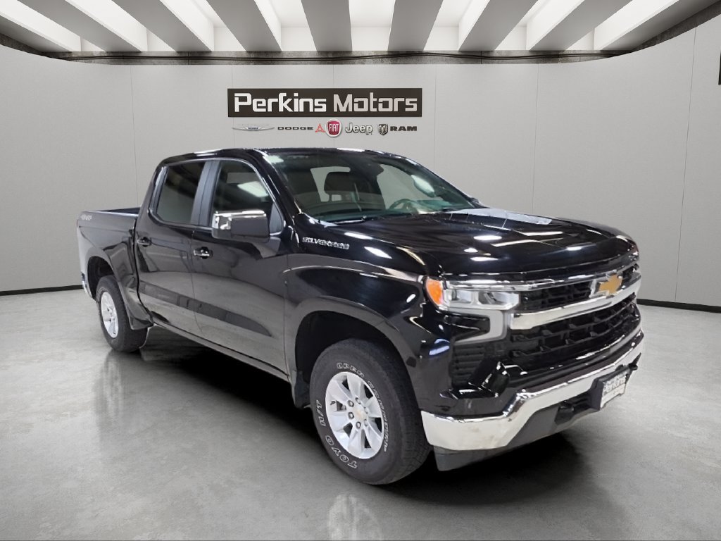 Used 2025 Chevrolet Silverado 1500 LT AWD/4WD image 8