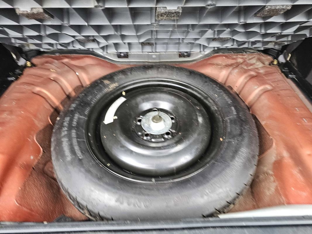 Used 2004 Honda Element EX image 23