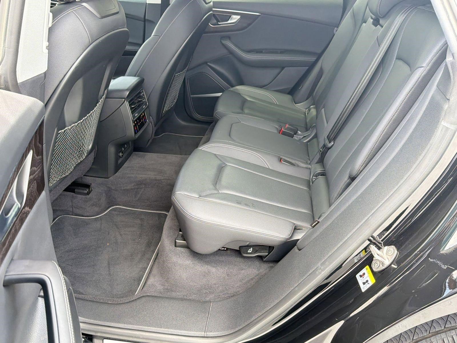 Used 2023 Audi Q8 Premium Plus w/ Premium Plus Package AWD/4WD image 15