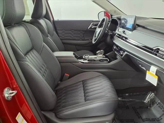 Used 2025 Mitsubishi Outlander SEL FWD image 9