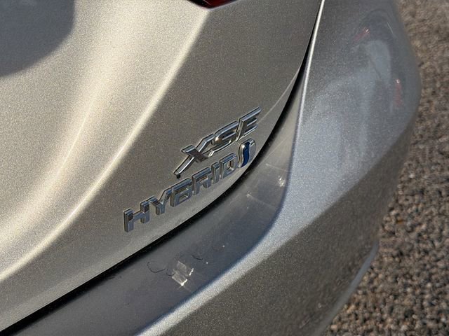 Used 2021 Toyota Camry XSE image 11
