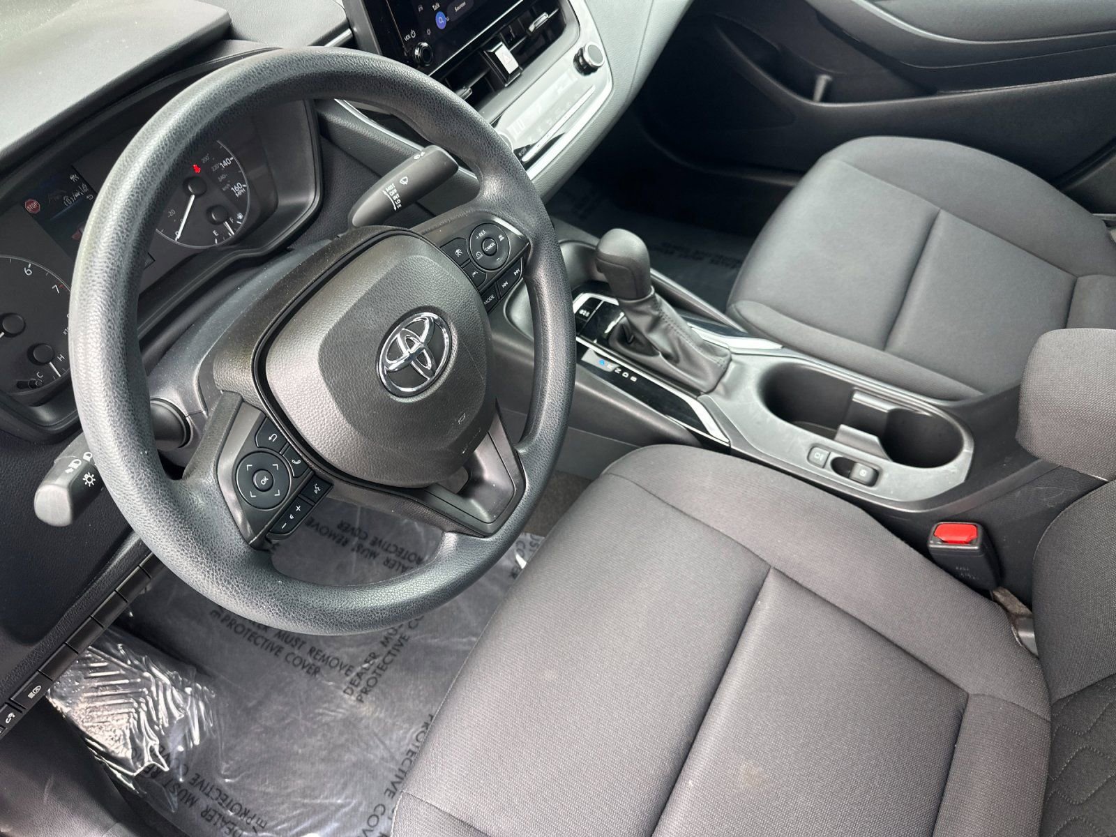 Used 2023 Toyota Corolla LE image 10