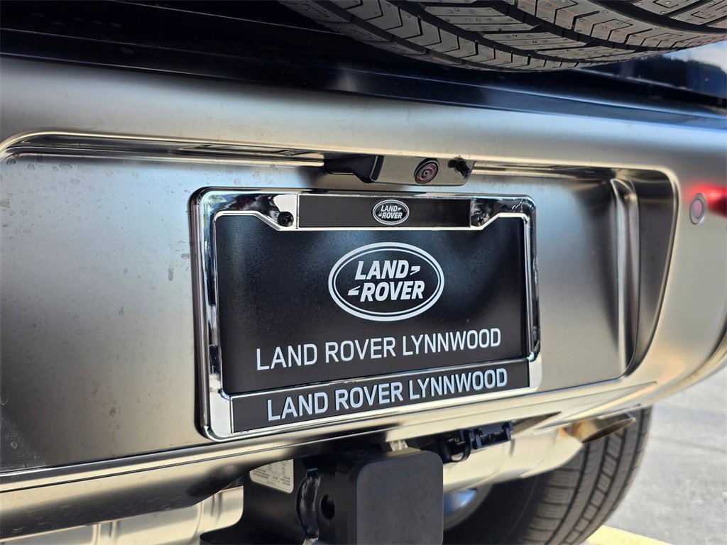 New 2025 Land Rover Defender 110 X image 10