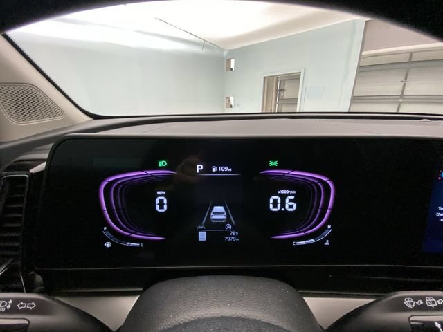 Used 2024 Kia Sportage EX FWD image 15