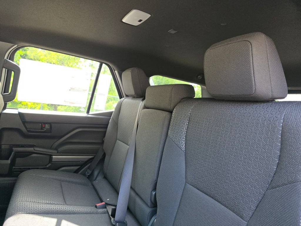 New 2026 Toyota 4Runner SR5 AWD/4WD image 22
