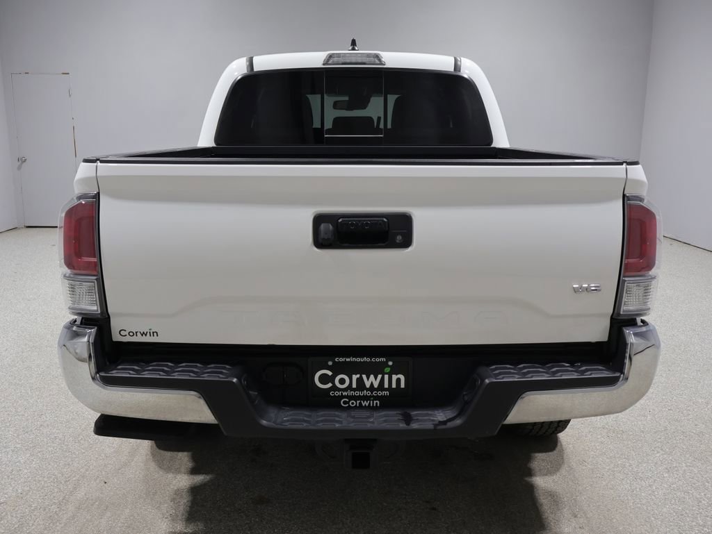 Certified 2023 Toyota Tacoma TRD Off-Road AWD/4WD image 4