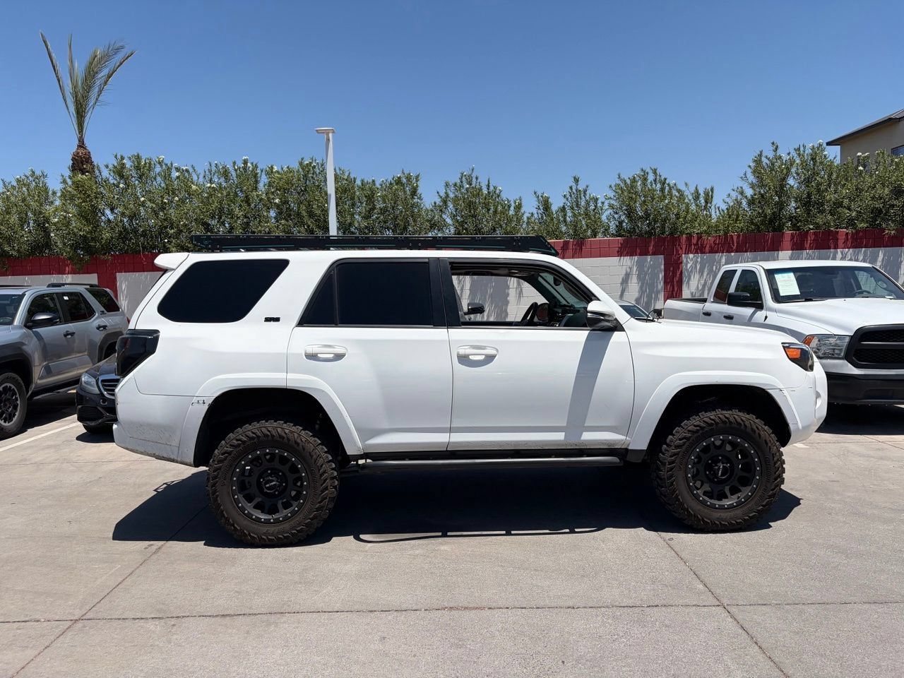 Used 2018 Toyota 4Runner SR5 Premium AWD/4WD image 3