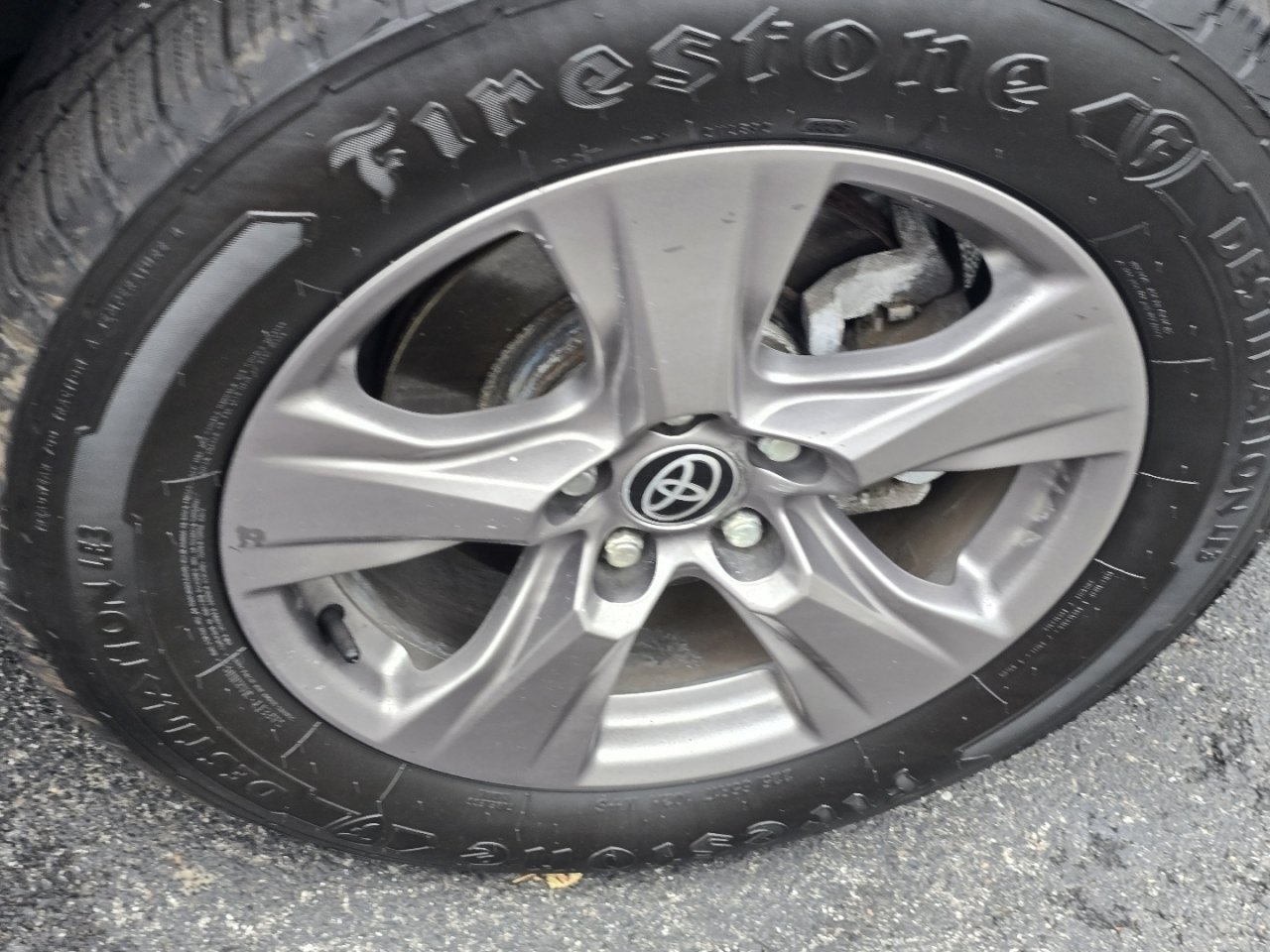 Used 2022 Toyota RAV4 XLE AWD/4WD image 20