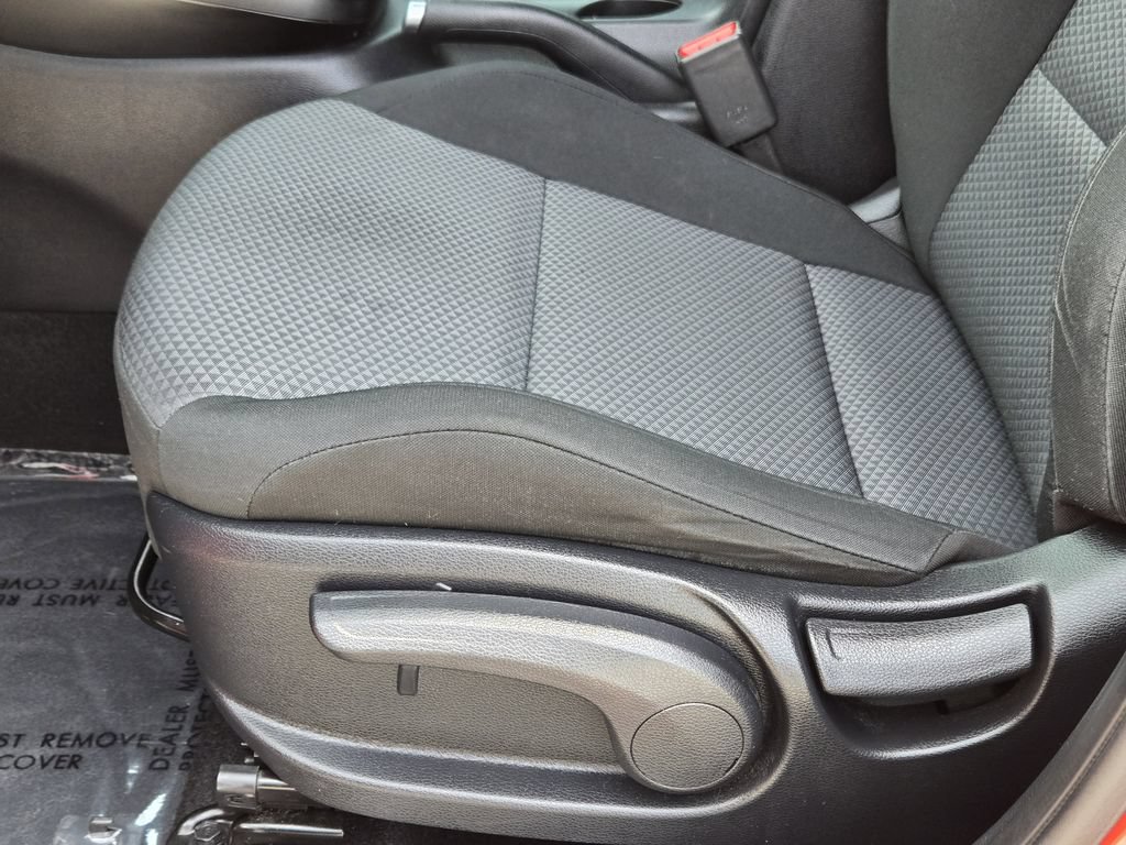 Certified 2023 Kia Soul LX FWD image 26