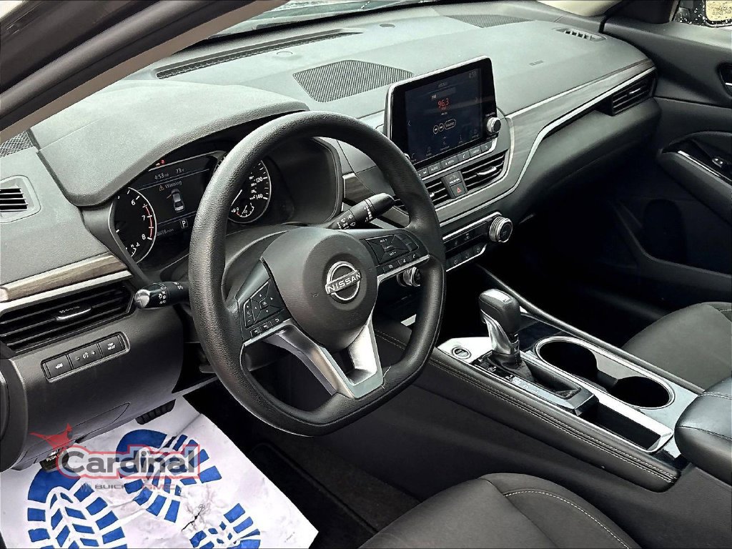 Used 2023 Nissan Altima 2.5 SV FWD image 18
