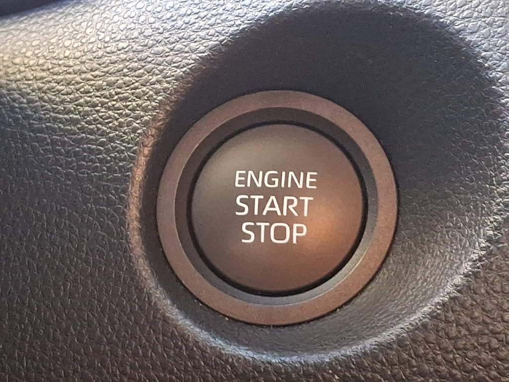 Certified 2024 Toyota Corolla Cross LE AWD/4WD image 30