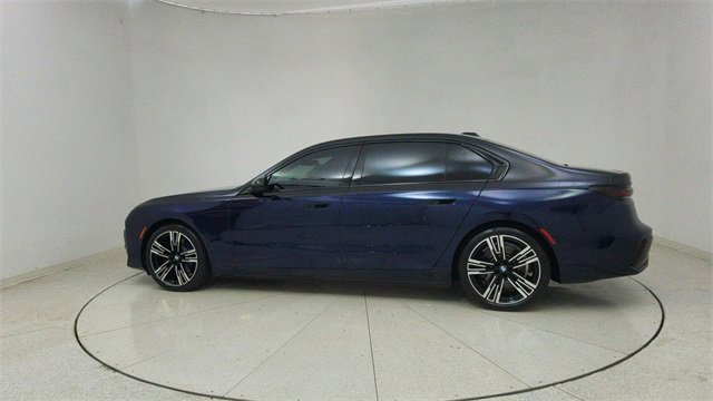 Used 2023 BMW i7 xDrive60 image 69