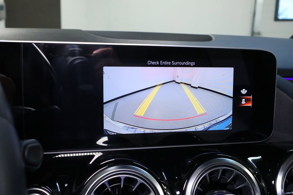 Used 2021 Mercedes-Benz GLA 250 4MATIC w/ Premium Package image 37