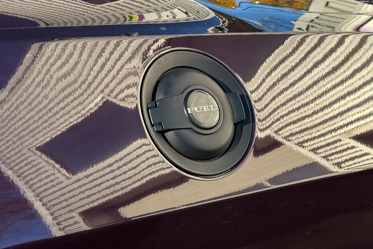 Used 2022 Dodge Challenger R/T Scat Pack w/ Shaker Package image 27