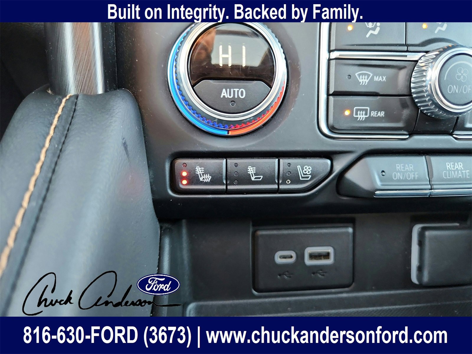 Used 2024 GMC Yukon AT4 w/ AT4 Premium Package image 19