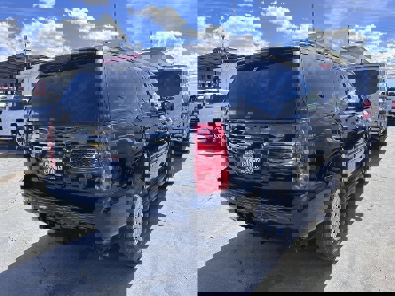 Used 2007 GMC Yukon SLT w/ SLT Preferred Equipment Group image 32