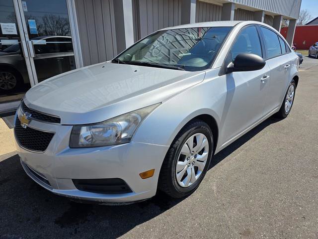 Used 2014 Chevrolet Cruze LS image 4