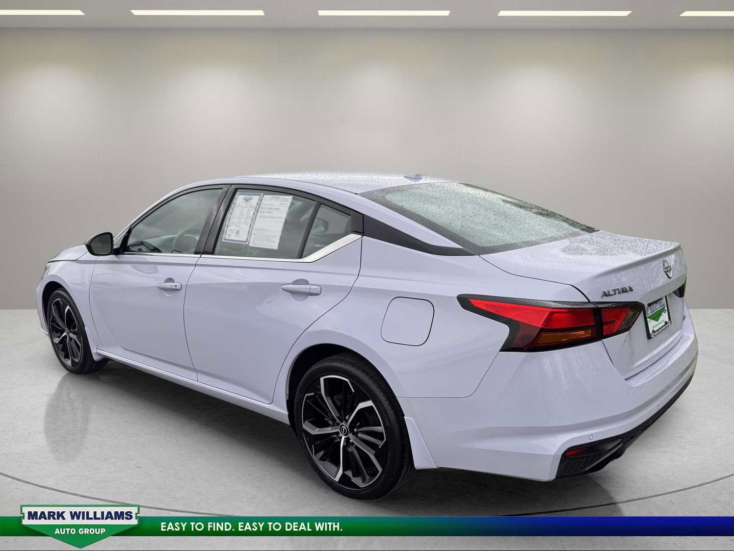 Used 2025 Nissan Altima 2.5 SR AWD/4WD image 4