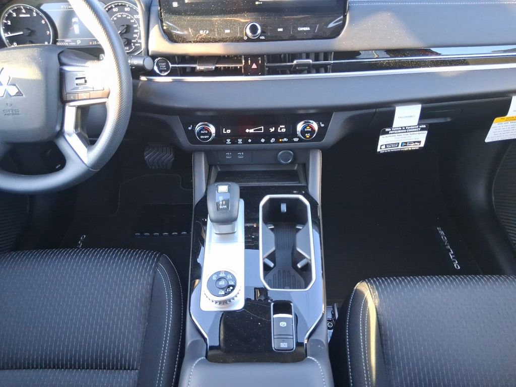 New 2026 Mitsubishi Outlander ES AWD/4WD image 11