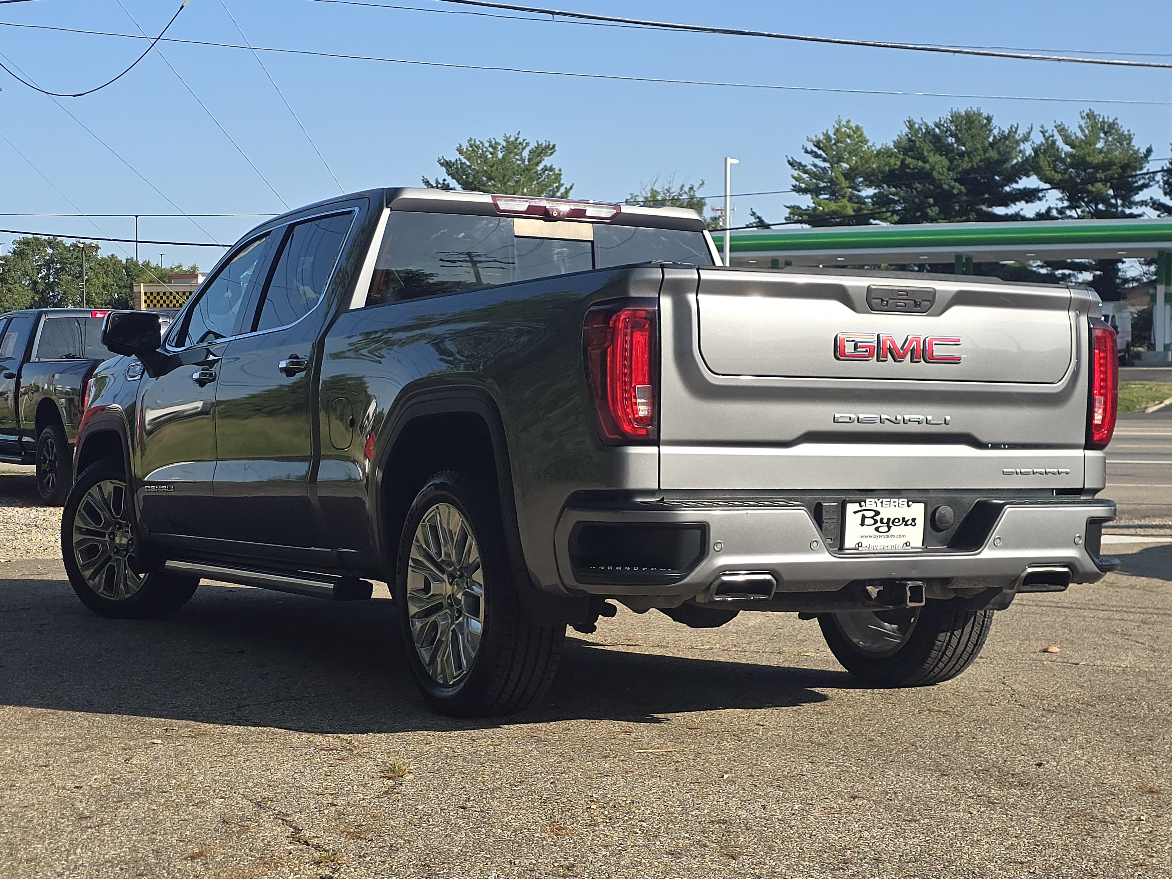 Used 2020 GMC Sierra 1500 Denali w/ Denali Ultimate Package AWD/4WD image 5