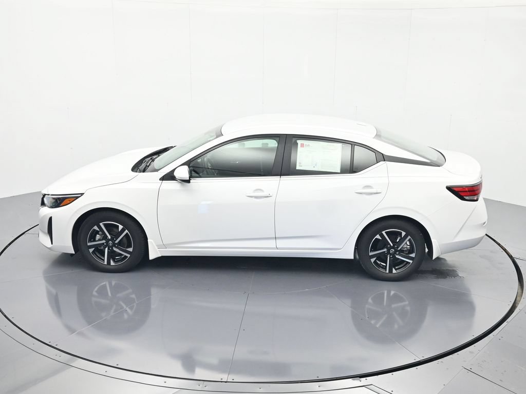 Used 2024 Nissan Sentra SV FWD image 35