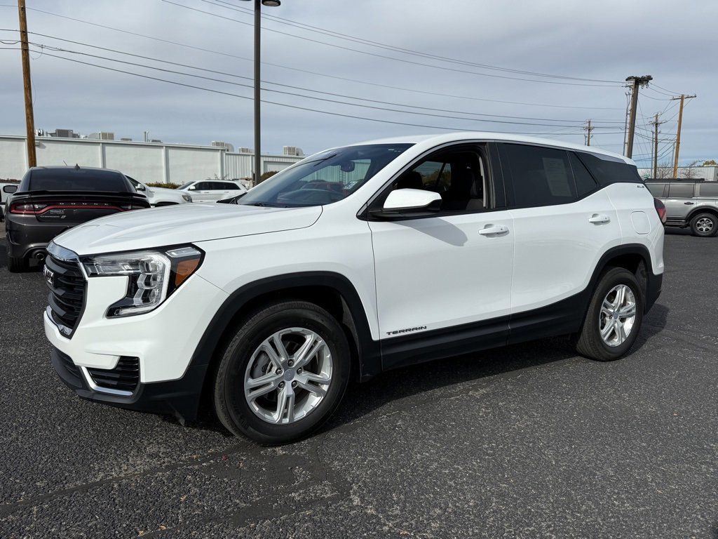 Used 2023 GMC Terrain SLE FWD image 9