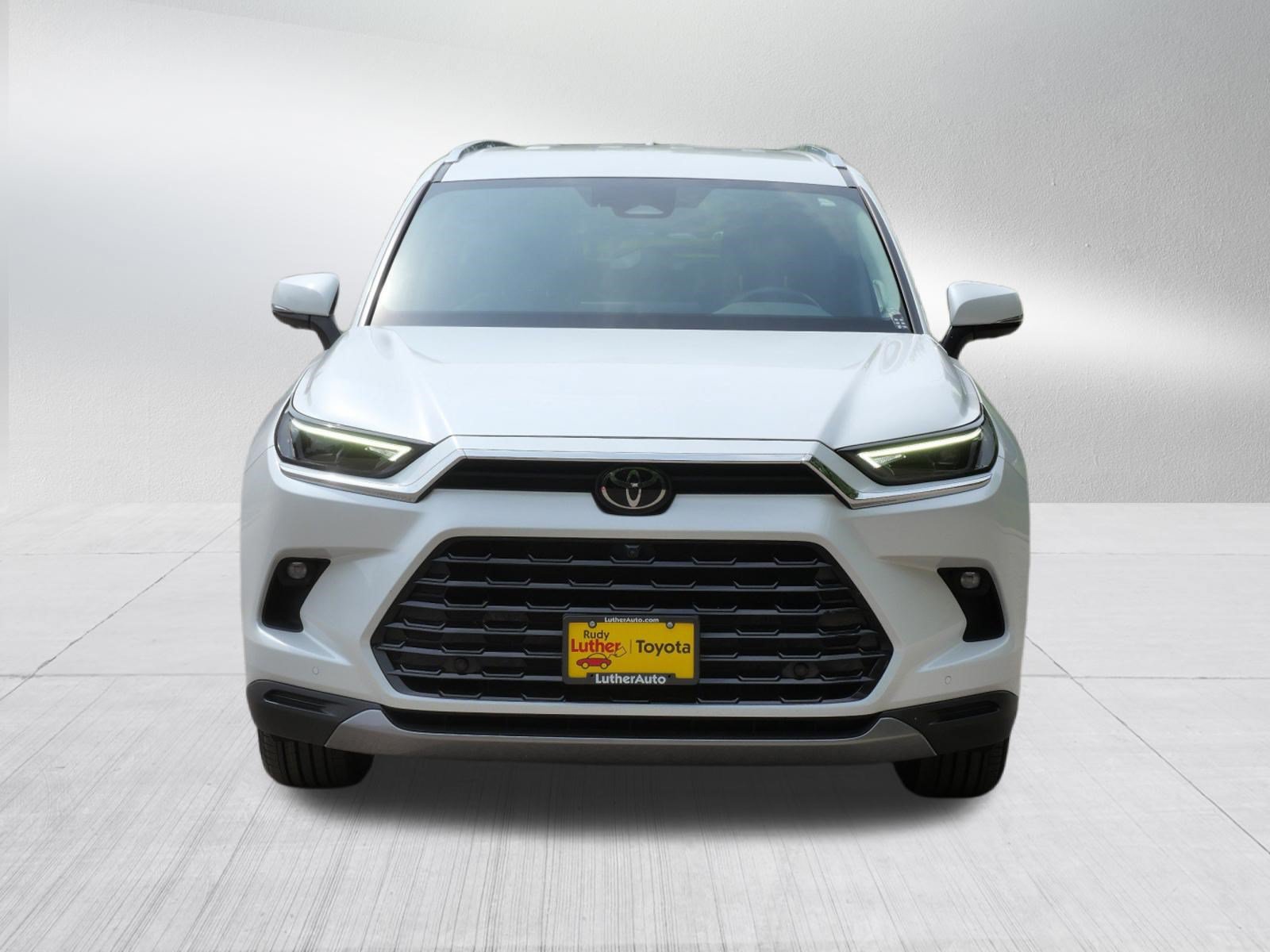 Certified 2024 Toyota Grand Highlander AWD image 2