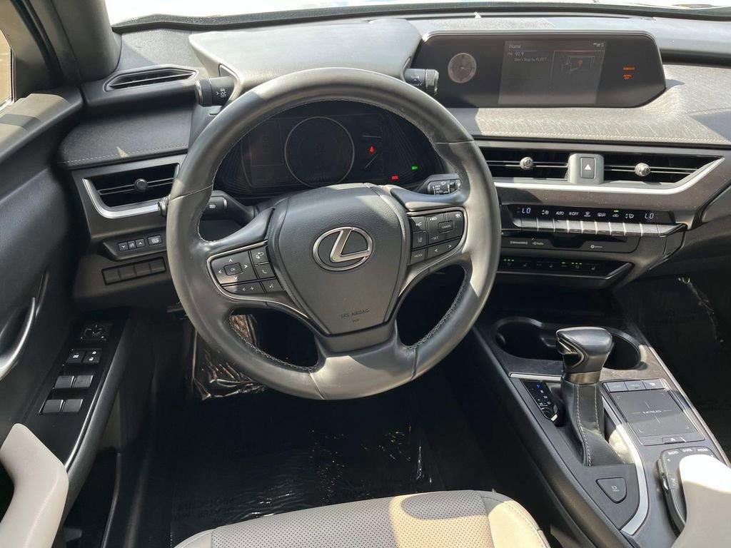 Used 2019 Lexus UX 200 w/ Premium Package image 14