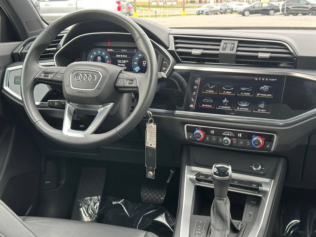 Used 2025 Audi Q3 2.0T Premium AWD/4WD image 13