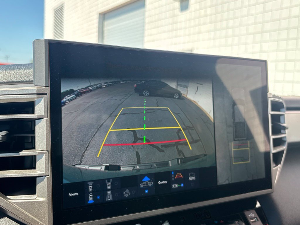 New 2026 Toyota Tundra Limited AWD/4WD image 12