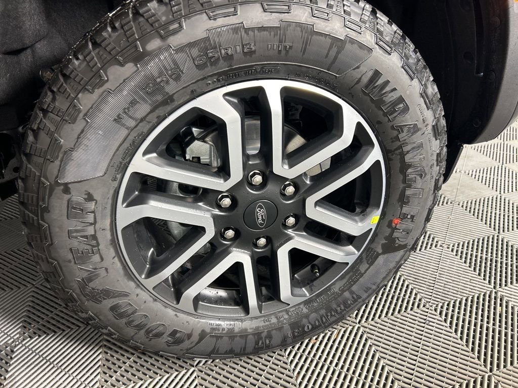 New 2025 Ford Ranger Lariat w/ FX4 Off-Road Package image 6