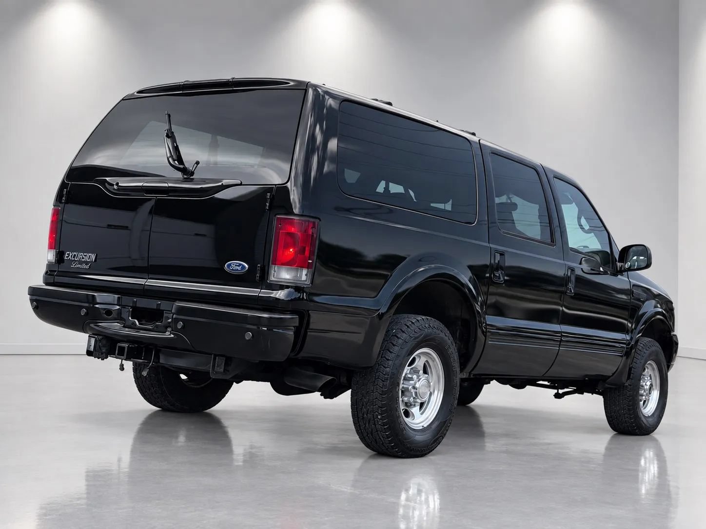 Used 2002 Ford Excursion Limited AWD/4WD image 4