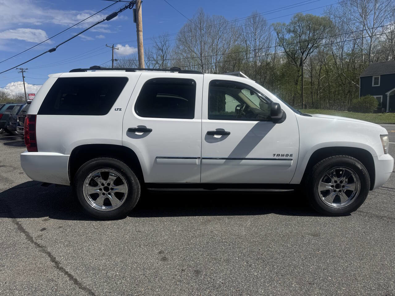 Used 2010 Chevrolet Tahoe LTZ AWD/4WD image 6